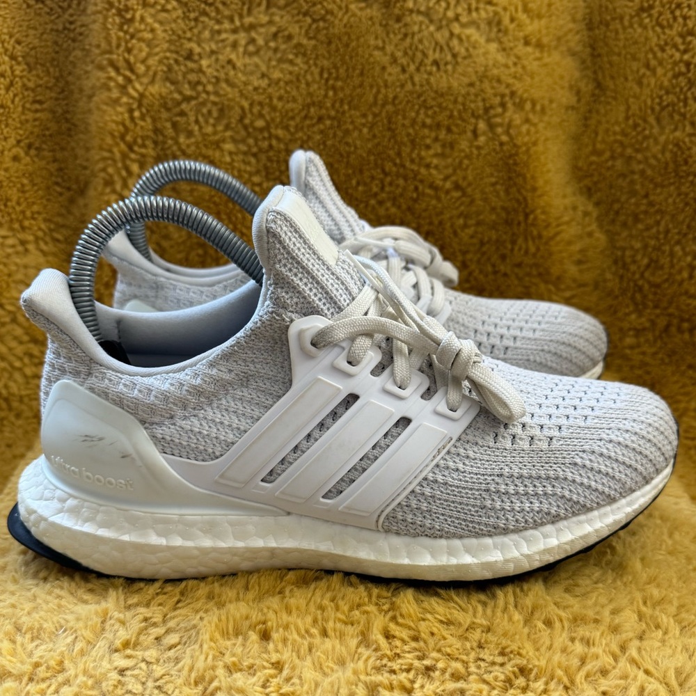 Adidas Ultraboost DNA 5.0 Triple White Running Shoes Women’s Size 6